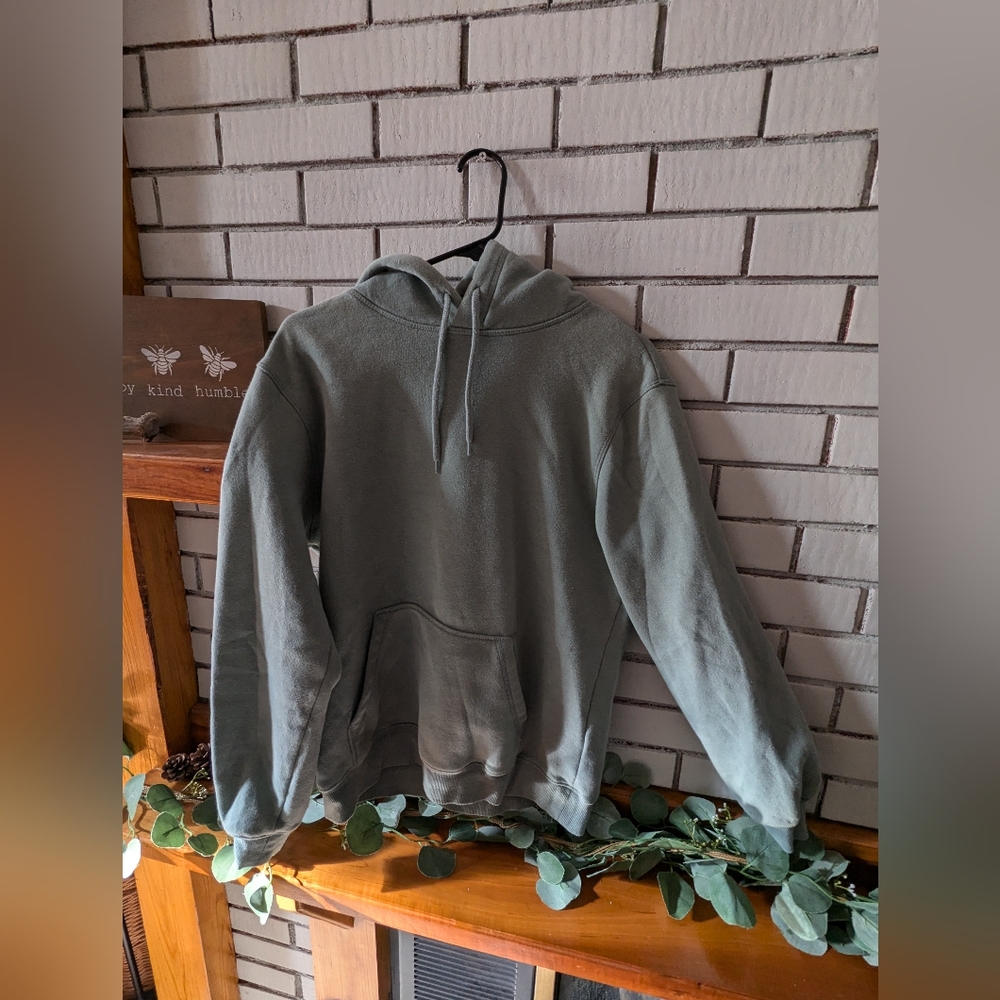 h&m sweatshirt